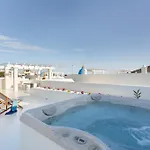 Ole Bahiazul-private Jacuzzi * Corralejo